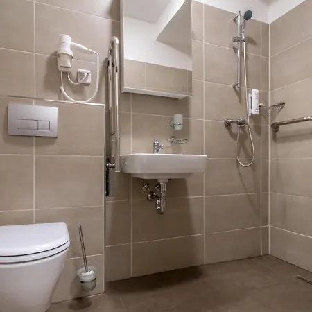 Rehabilitacni Sanatorium - Lazne Darkov Otel 3*